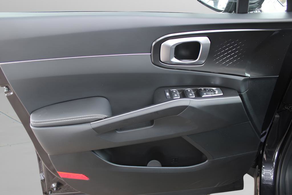 New 2025 Kia Sorento EX w/ Panoramic Sunroof Package image 10