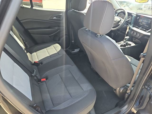 Used 2026 Chevrolet Trax LS FWD image 23