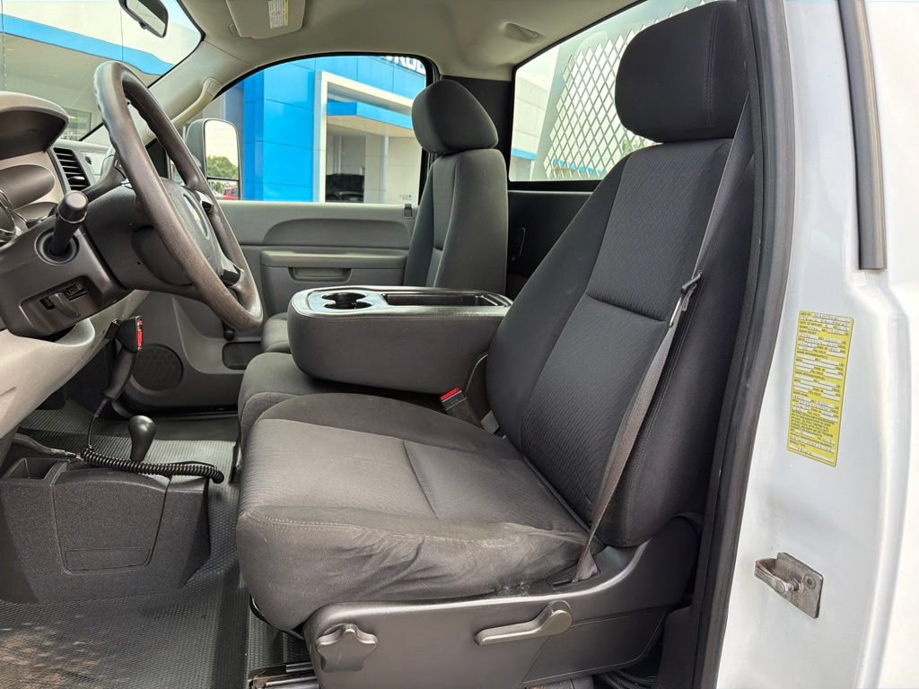 Used 2013 Chevrolet Silverado 3500 W/T w/ Snow Plow Prep Package AWD/4WD image 5