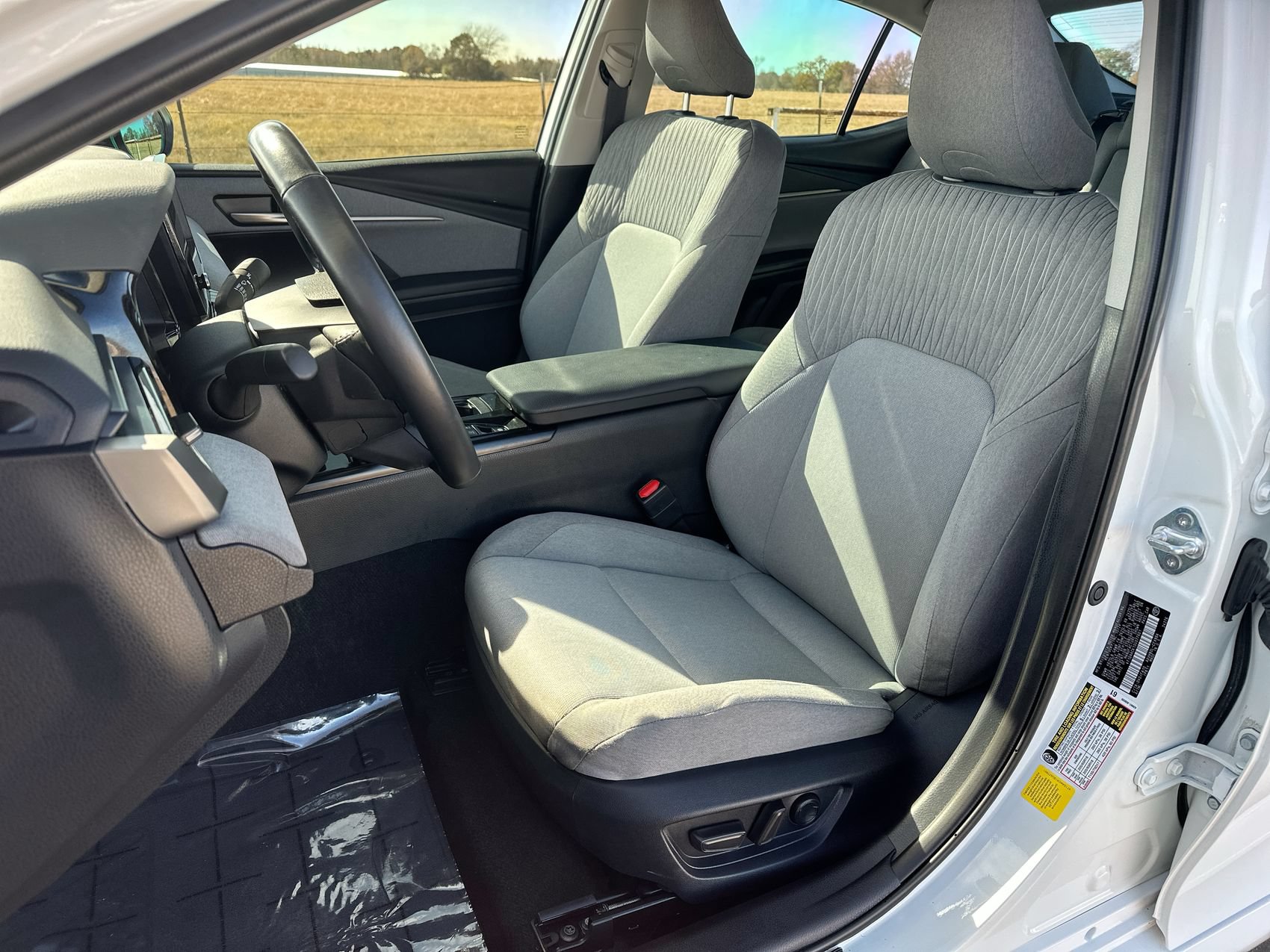 Used 2025 Toyota Camry LE w/ Convenience Package FWD image 11