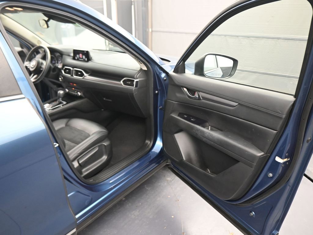 Used 2020 MAZDA CX-5 Touring image 42