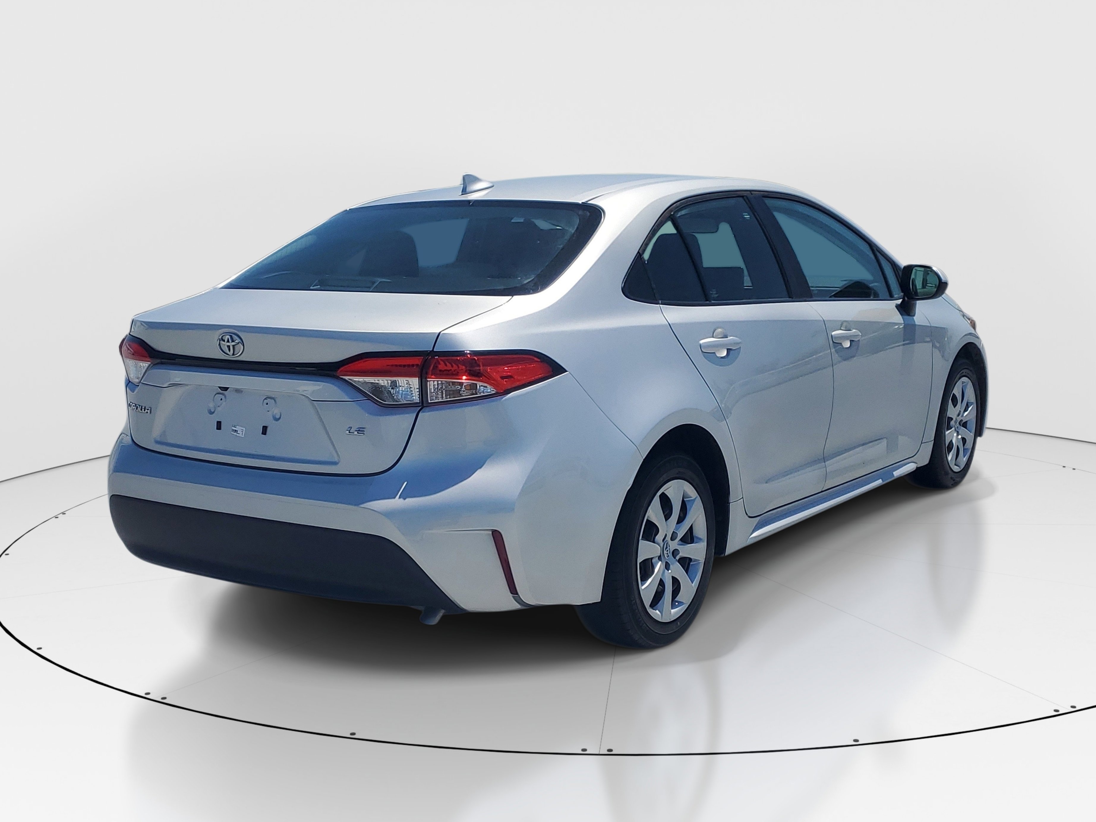 Used 2023 Toyota Corolla LE FWD image 7
