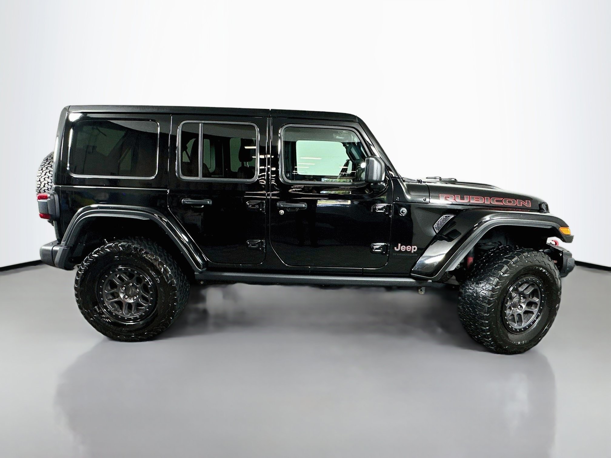 Used 2023 Jeep Wrangler Unlimited Rubicon w/ Xtreme 35 Tire Package AWD/4WD image 8