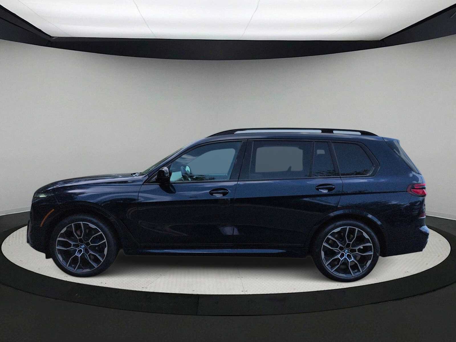 New 2027 BMW X7 M60i AWD/4WD image 5