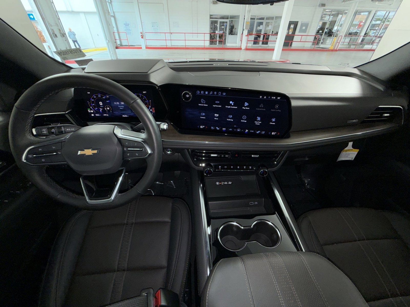 Used 2025 Chevrolet Suburban High Country w/ Sun And Tow Package AWD/4WD image 23