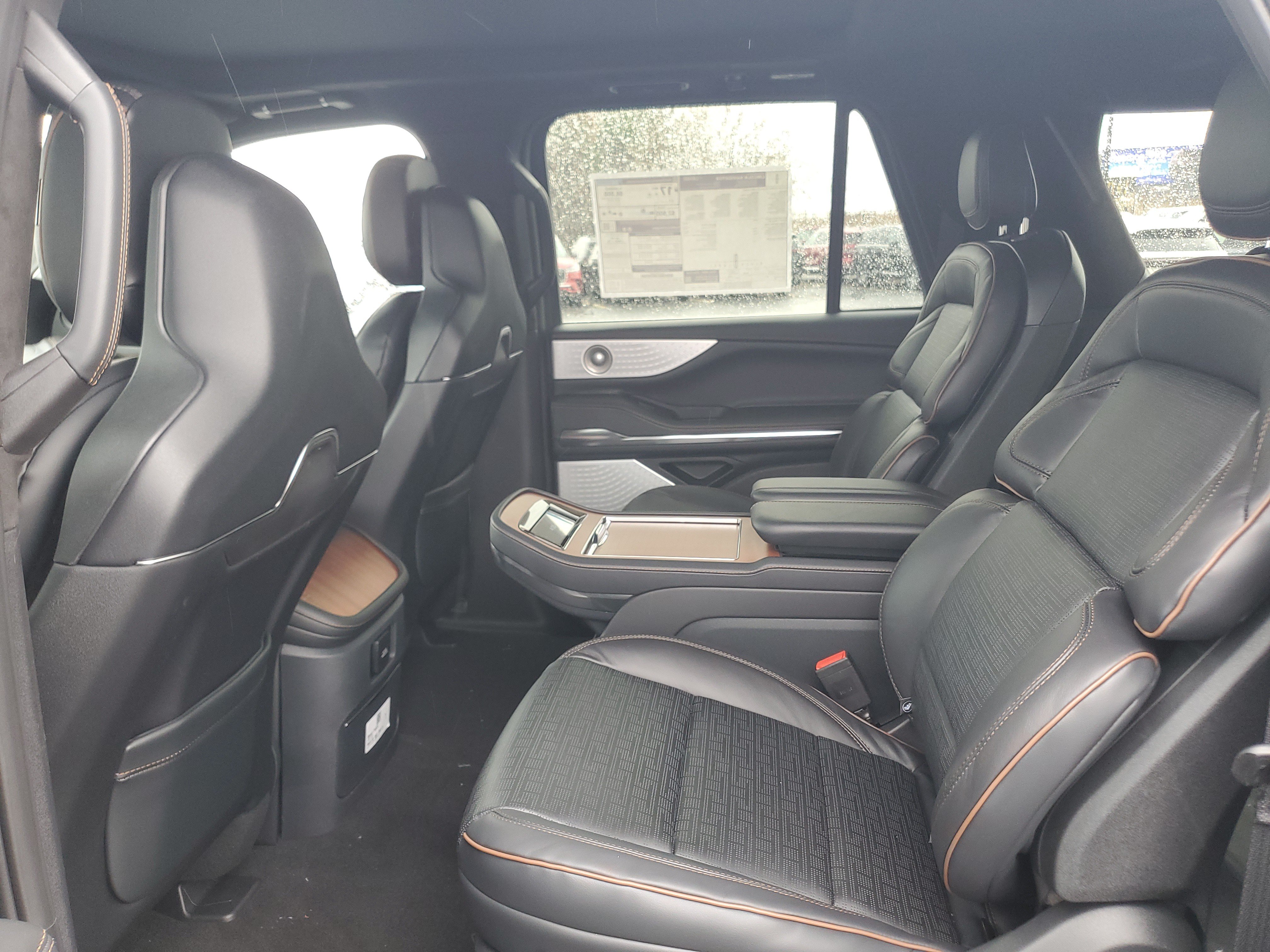 New 2026 Lincoln Navigator L Black Label AWD/4WD image 27