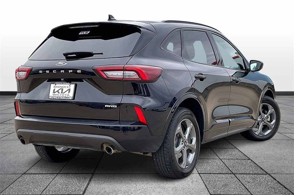 Used 2023 Ford Escape ST-Line image 13