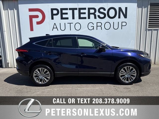 Used 2022 Toyota Venza Limited AWD/4WD image 3