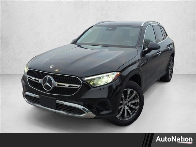 Used 2024 Mercedes-Benz GLC 300 4MATIC image 1