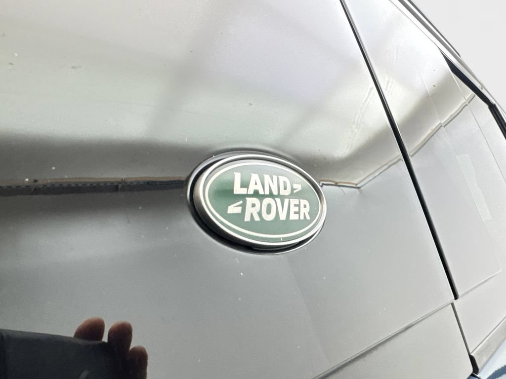 Used 2024 Land Rover Defender 110 X-Dynamic SE AWD/4WD image 24