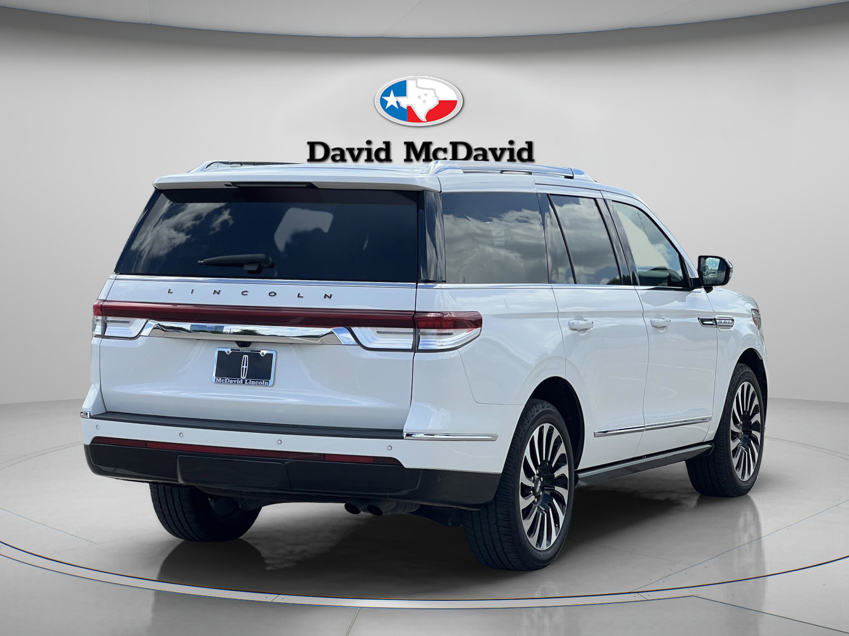 Used 2023 Lincoln Navigator Black Label AWD/4WD image 6