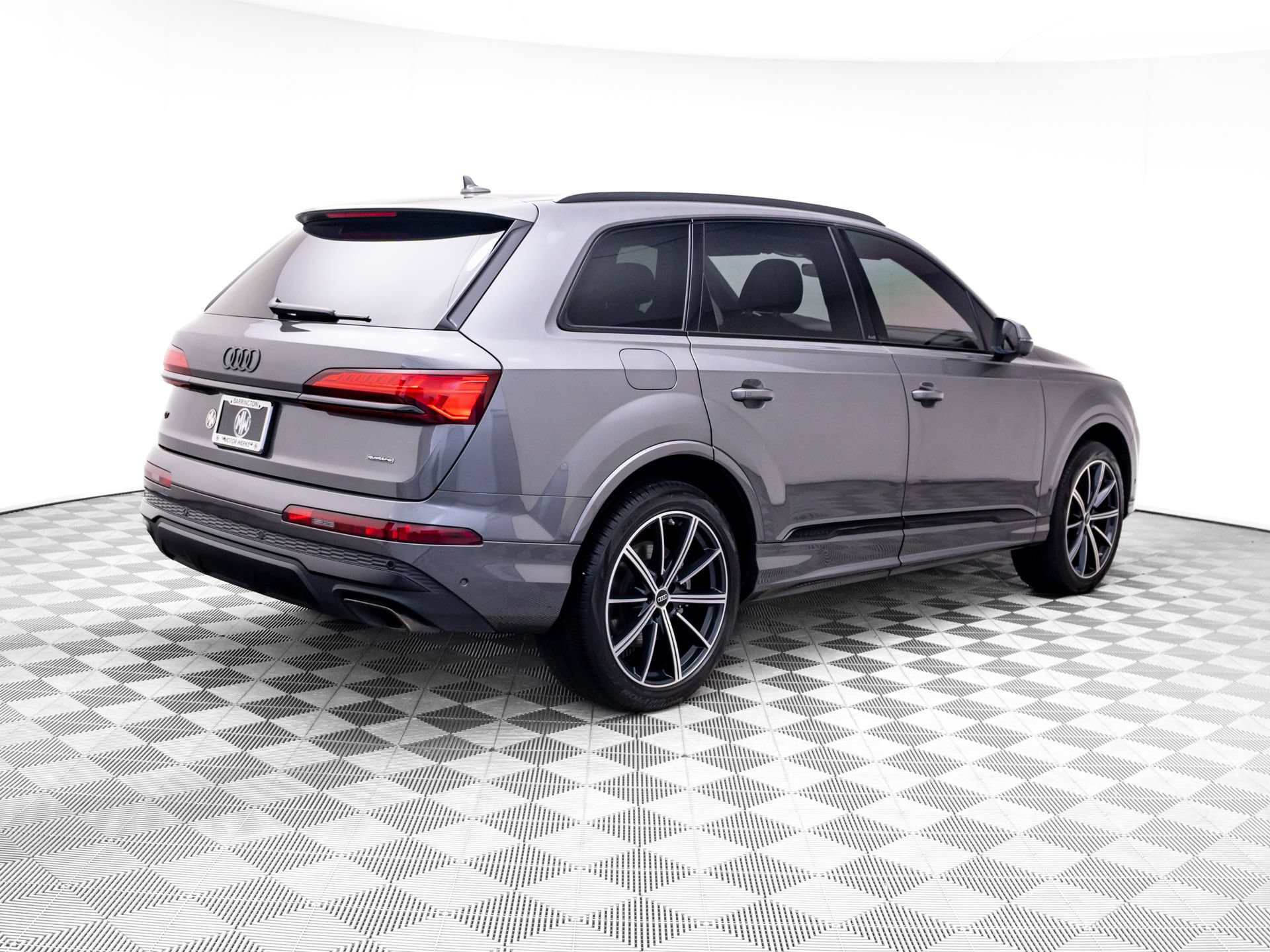 Used 2025 Audi Q7 2.0T Premium Plus w/ Premium Plus Package AWD/4WD image 5