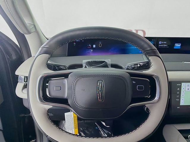 New 2026 Lincoln Navigator L Premier AWD/4WD image 12