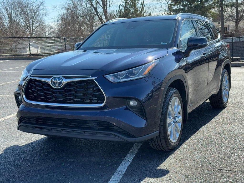 Used 2022 Toyota Highlander Limited image 10