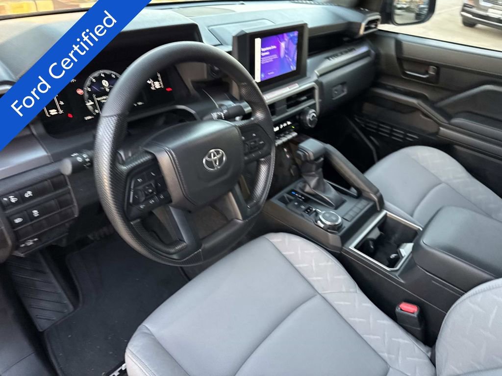 Used 2025 Toyota Tacoma SR5 image 19