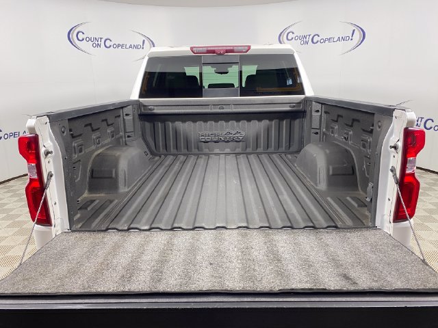 Certified 2022 Chevrolet Silverado 1500 High Country w/ High Country Premium Package AWD/4WD image 25
