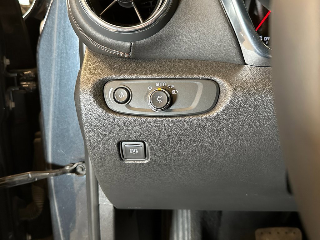 Used 2022 Chevrolet Blazer Premier image 19