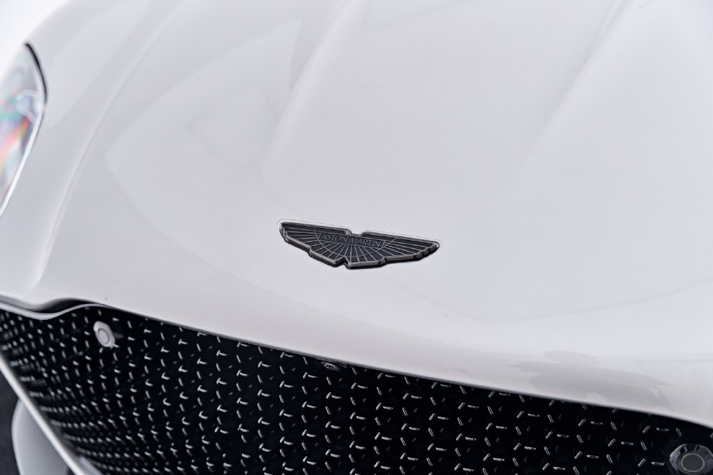 Used 2023 Aston Martin DBS Coupe RWD image 18