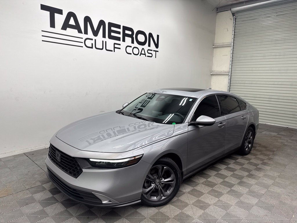 Used 2023 Honda Accord EX image 2