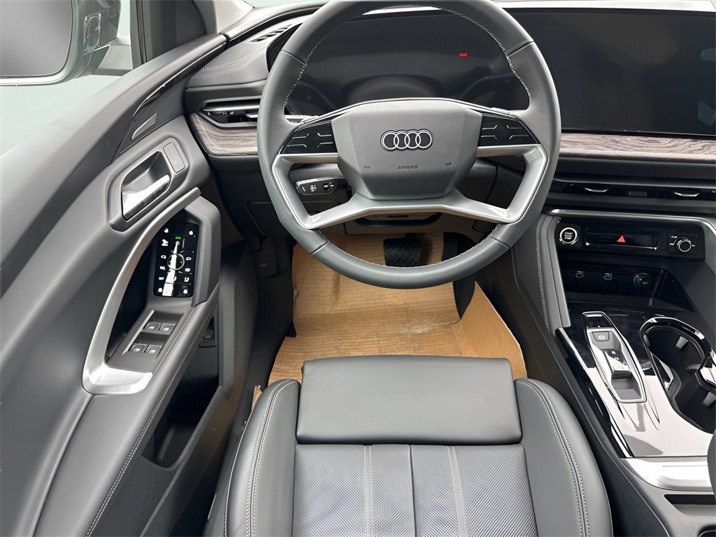 New 2025 Audi Q5 Premium Plus image 28