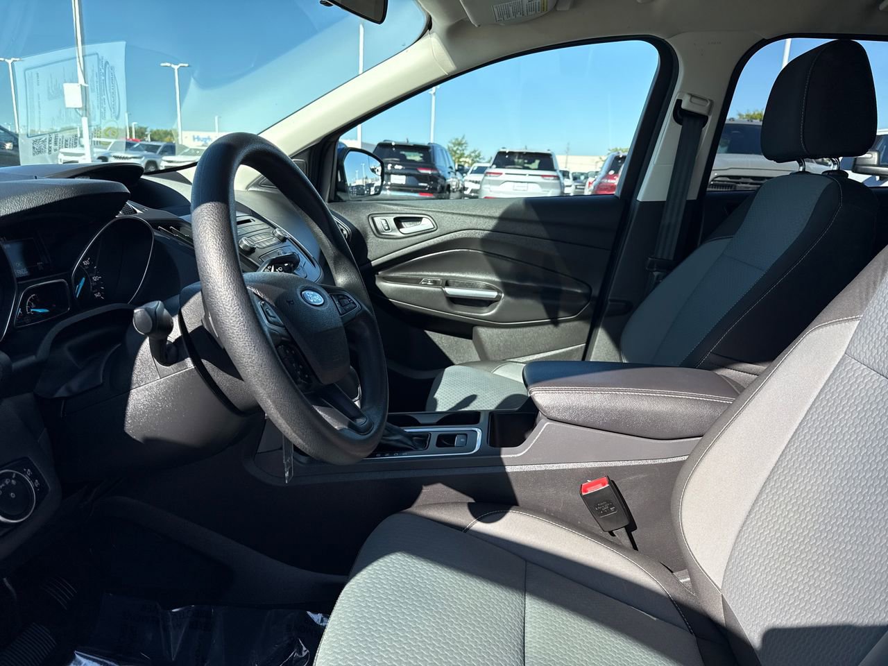 Used 2017 Ford Escape SE image 12