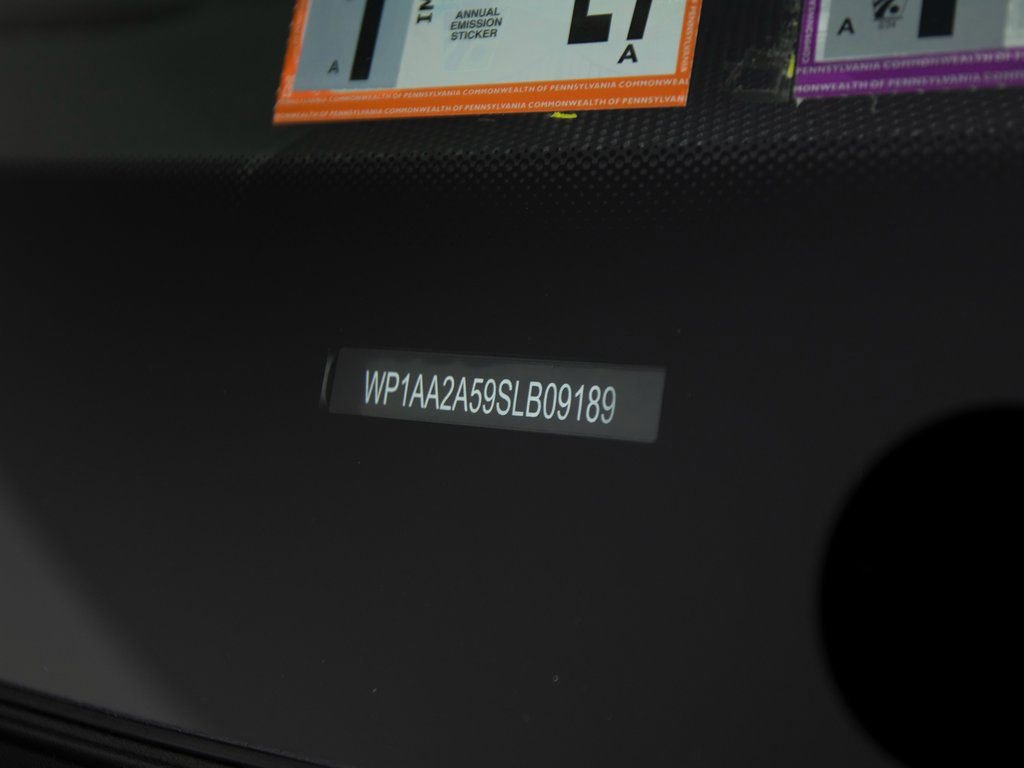 Certified 2025 Porsche Macan image 42