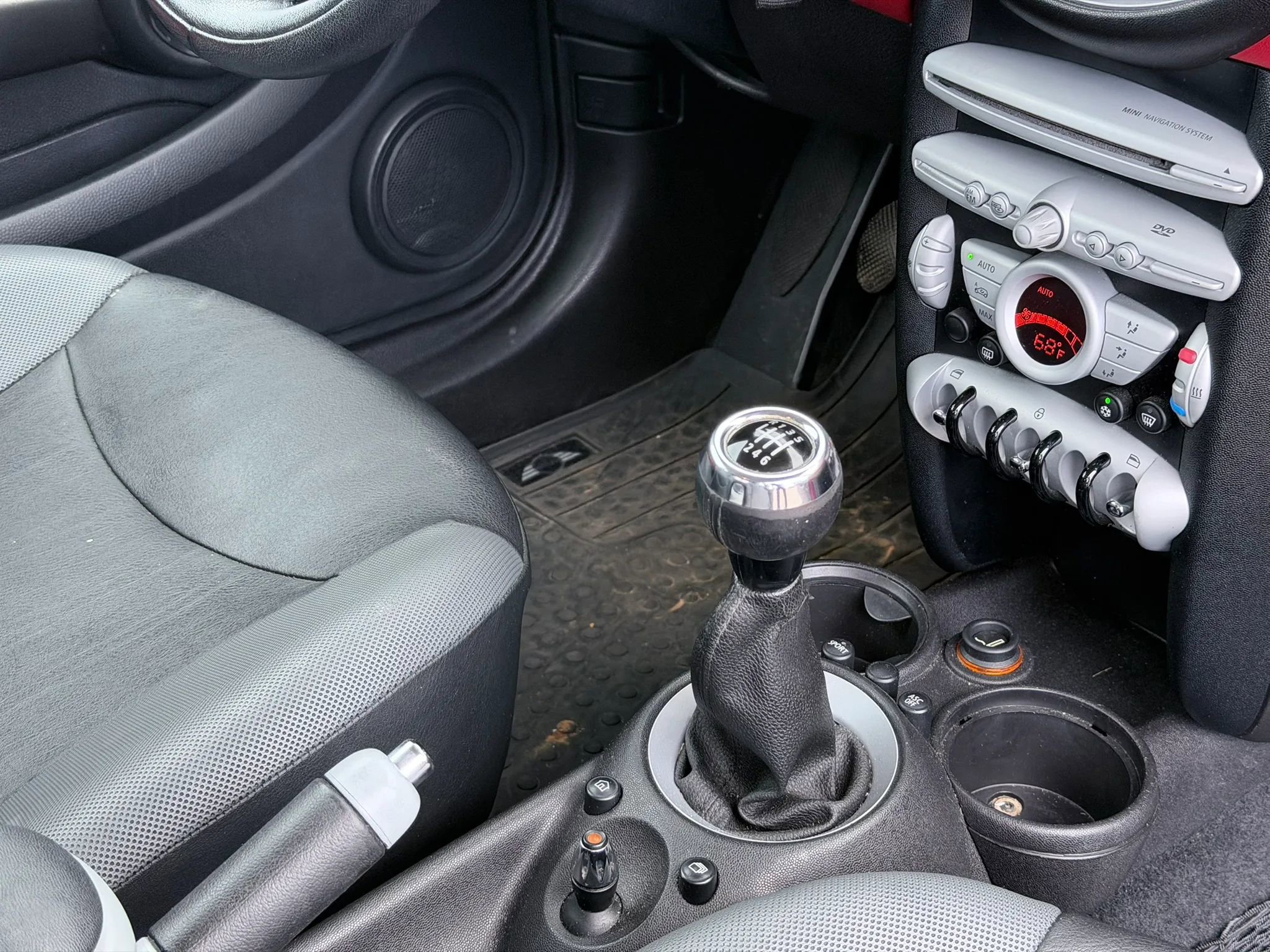 Used 2008 MINI Cooper Hardtop image 13