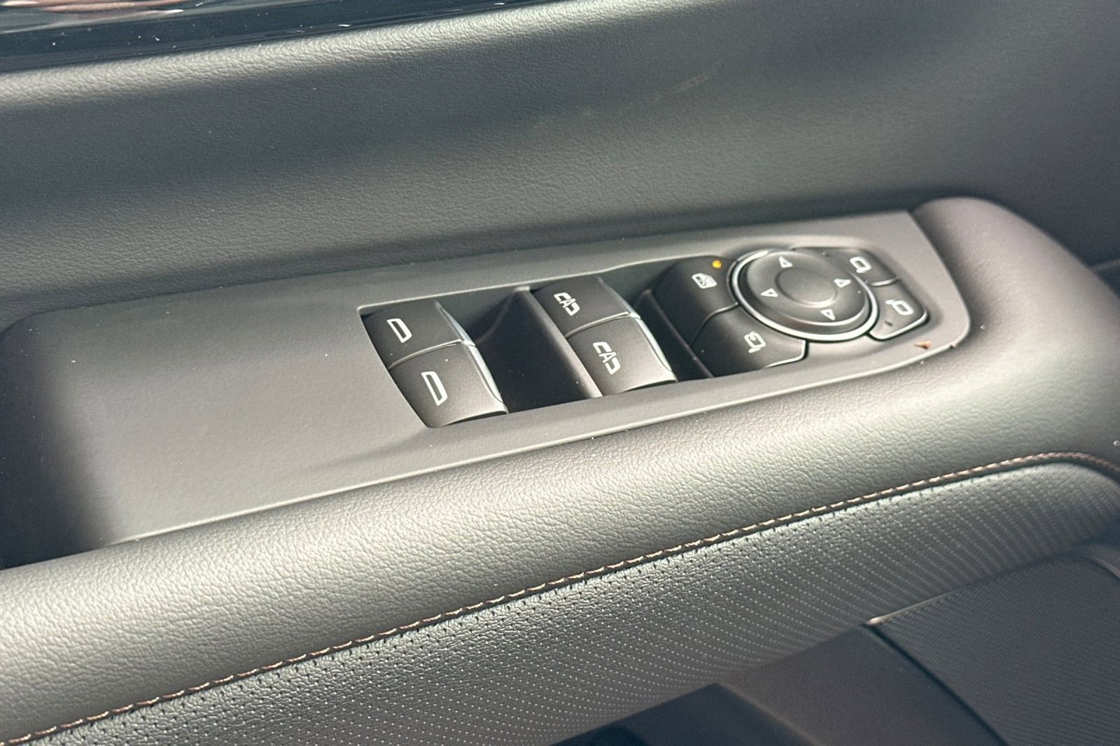 New 2025 Chevrolet Suburban High Country image 12