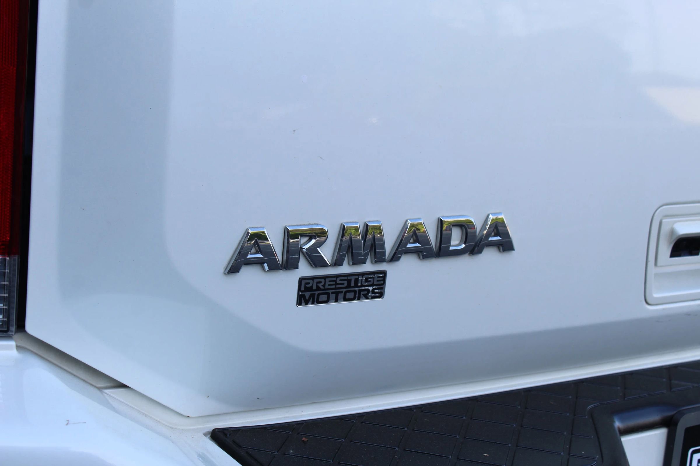 Used 2014 Nissan Armada Platinum image 48