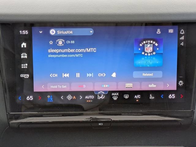 New 2025 Lincoln Navigator Reserve w/ Jet Appearance Package AWD/4WD image 17