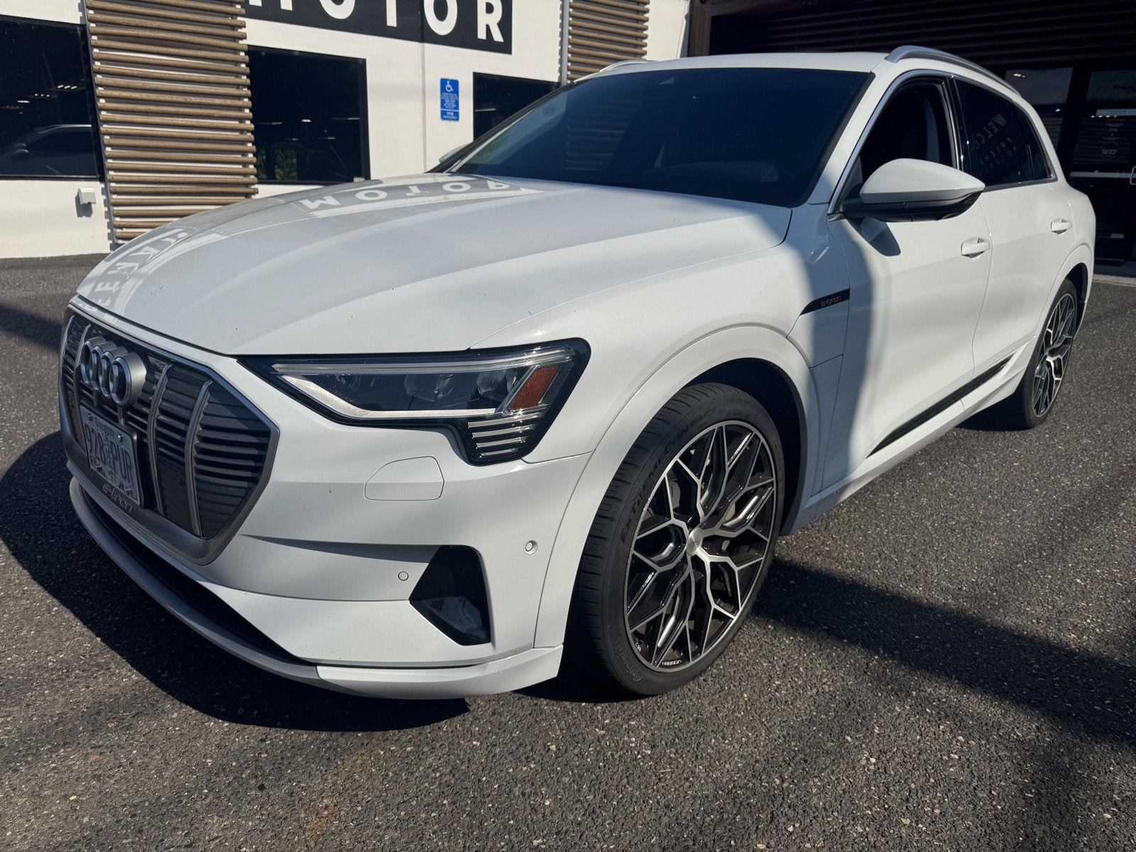 Used 2021 Audi e-tron Premium Plus AWD/4WD image 7