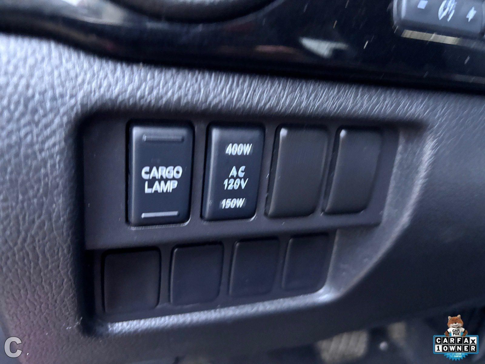 Used 2024 Nissan Titan SV w/ SV Convenience Package RWD image 17