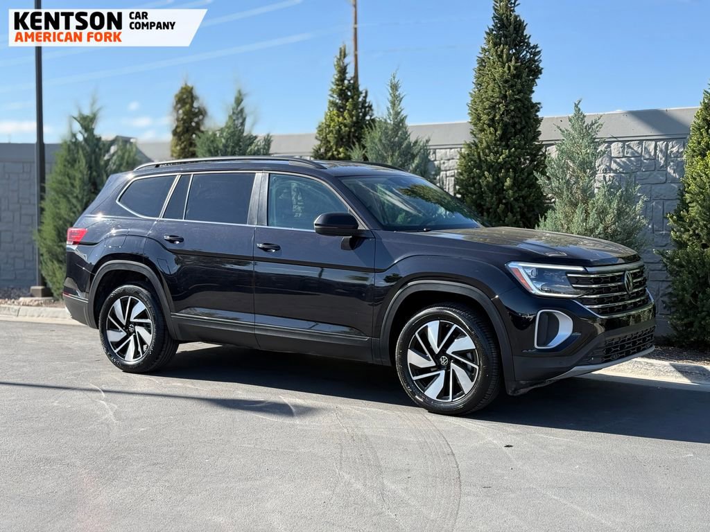 Used 2025 Volkswagen Atlas SE AWD/4WD image 12