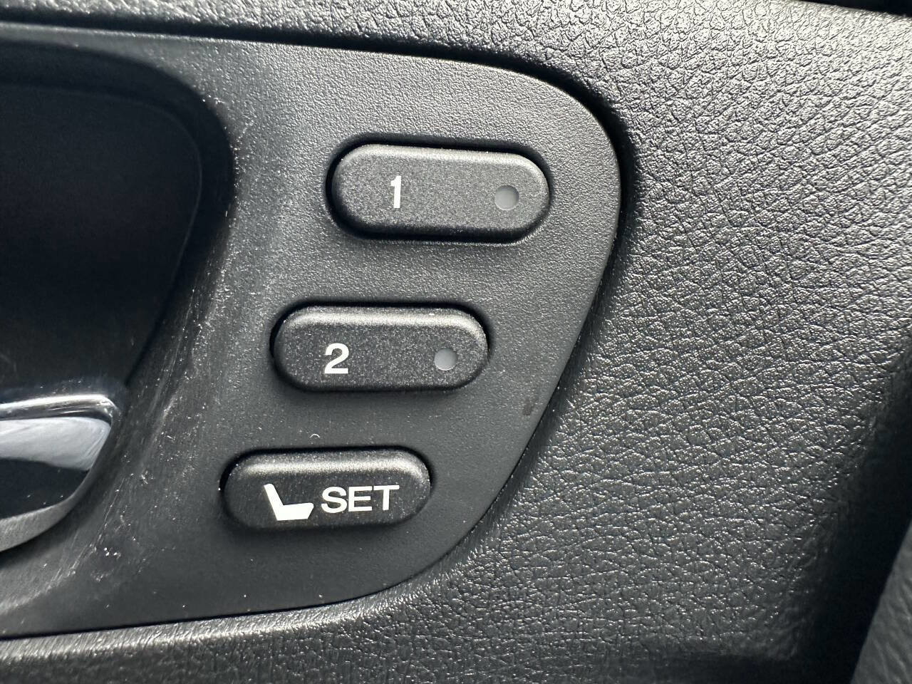 Used 2017 Honda Pilot Elite image 32