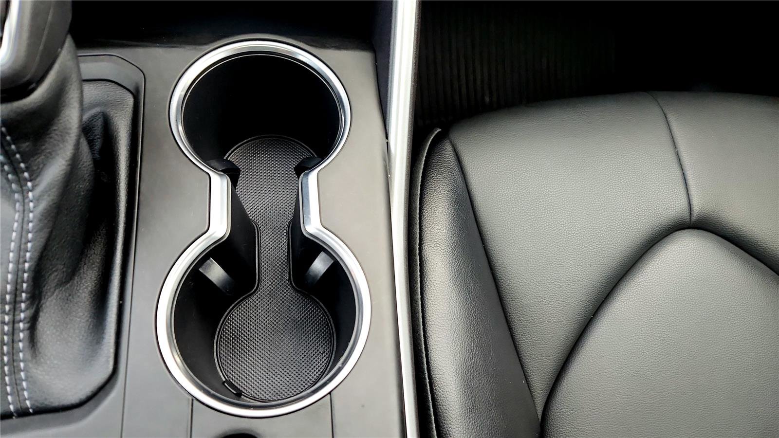 Certified 2022 Toyota Highlander XLE image 44