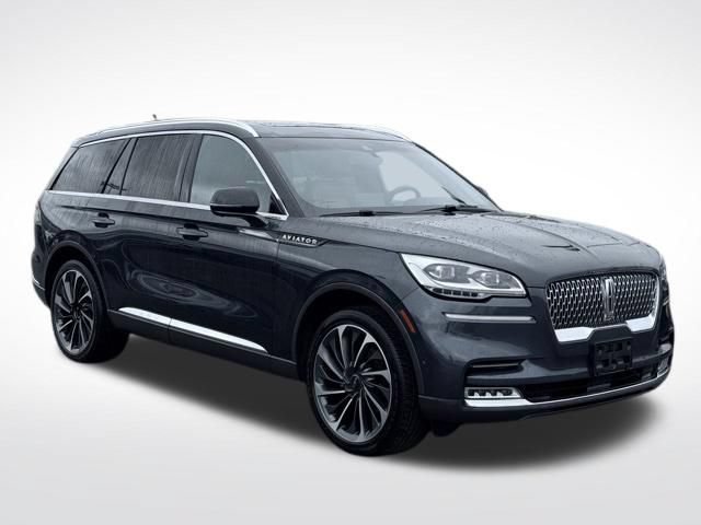 Certified 2023 Lincoln Aviator Reserve w/ Equipment Group 201A AWD/4WD image 4