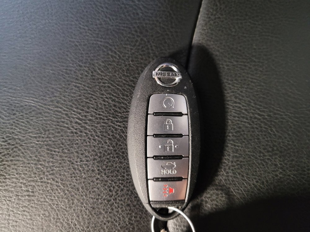 Used 2021 Nissan Sentra SR w/ SR Premium Package FWD image 32