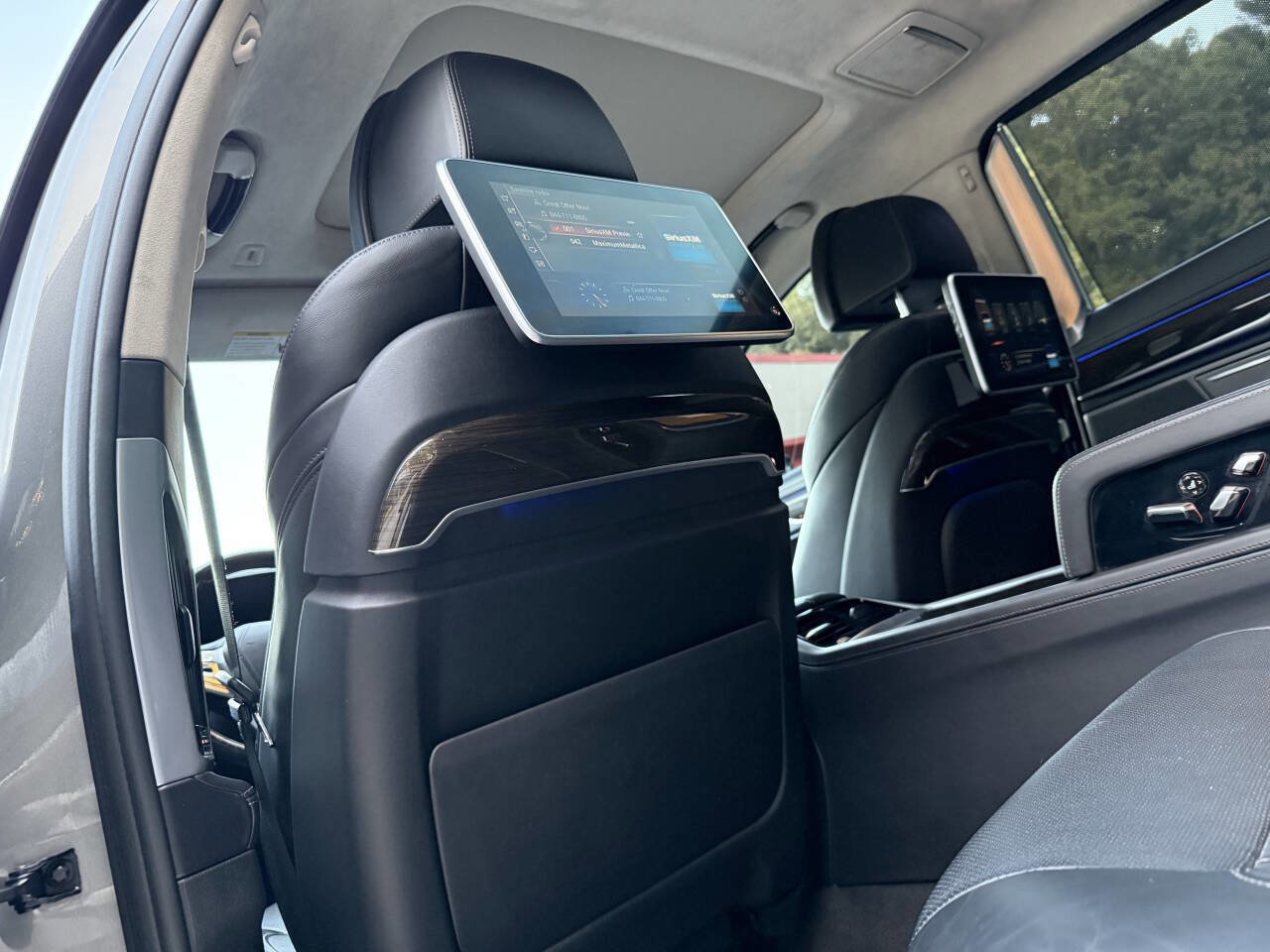 Used 2016 BMW 750i xDrive image 28