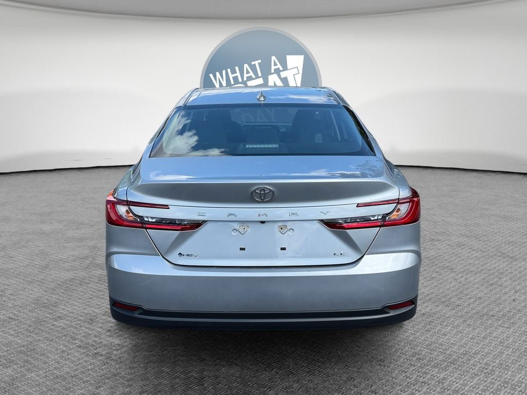 Certified 2025 Toyota Camry LE FWD image 5