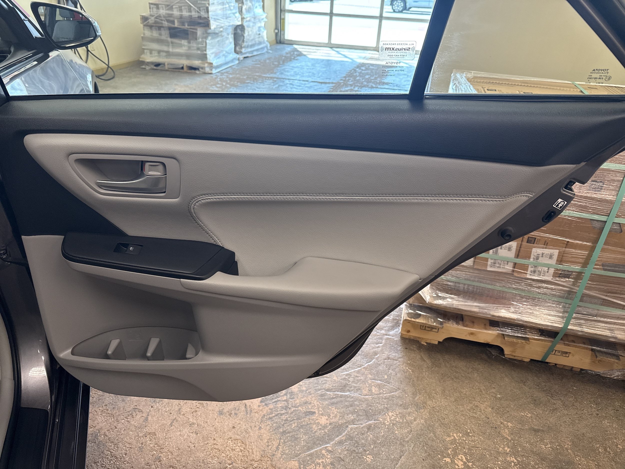 Used 2015 Toyota Camry XLE FWD image 20