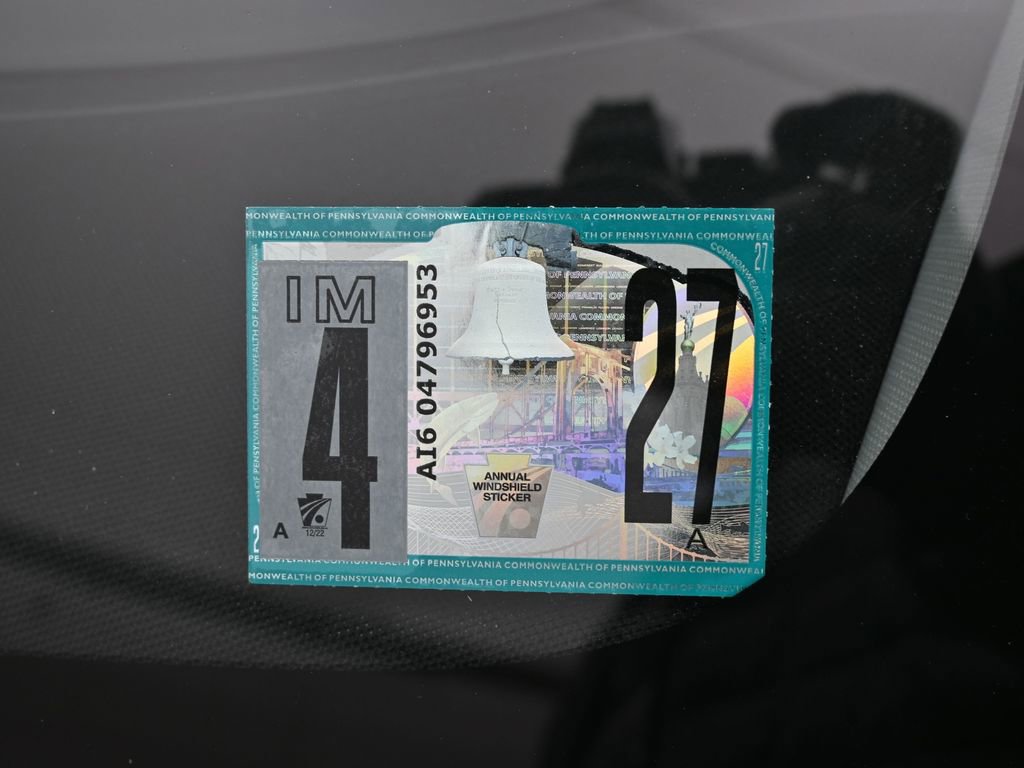 Used 2018 Tesla Model 3 Performance image 3