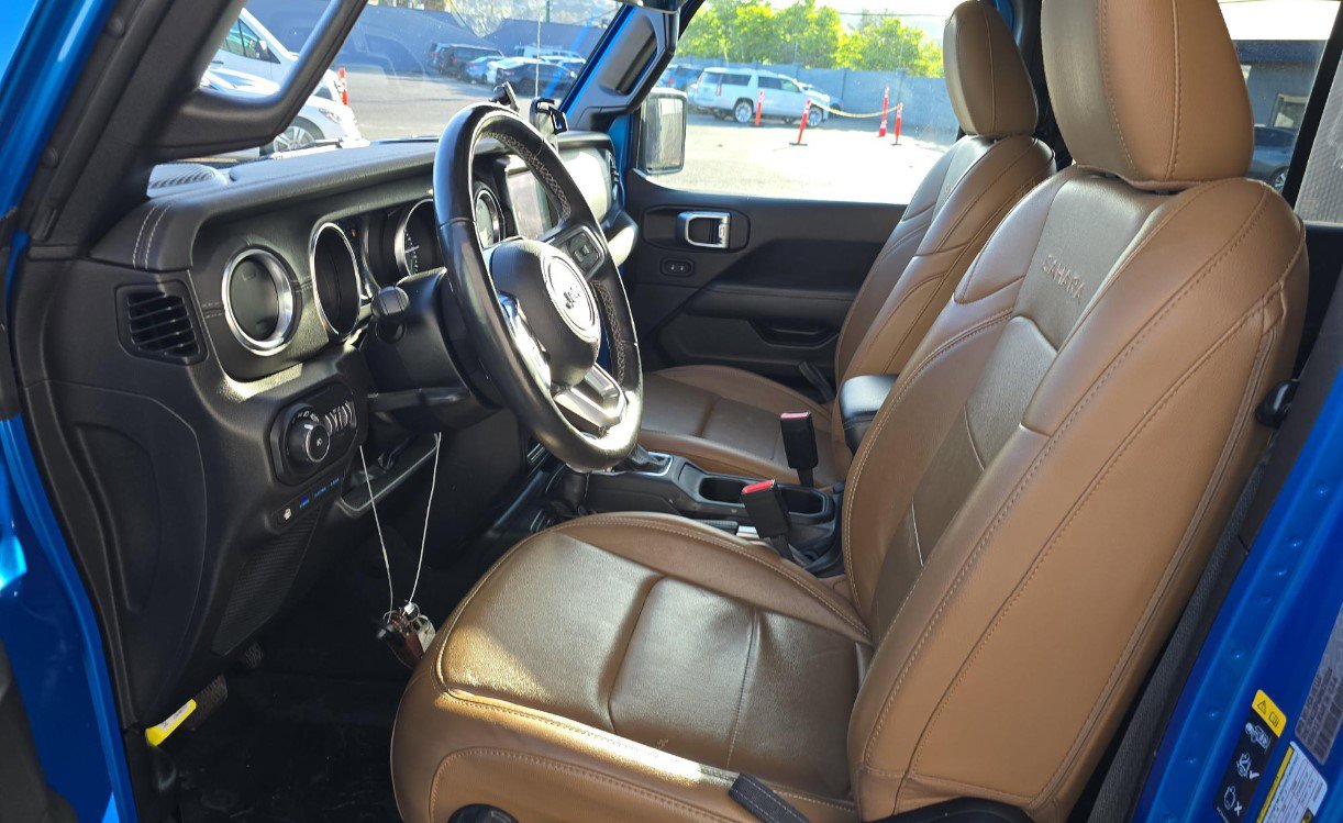 Used 2022 Jeep Wrangler Unlimited Sahara w/ Cold Weather Group AWD/4WD image 7
