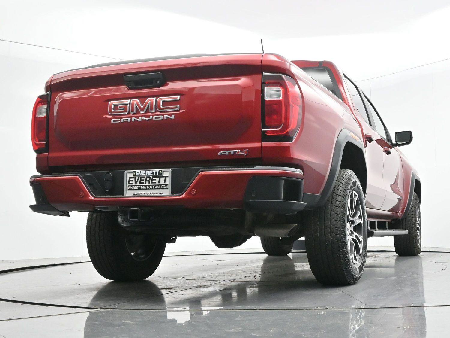 Used 2024 GMC Canyon AT4 w/ Canyon Safety Plus Package AWD/4WD image 43