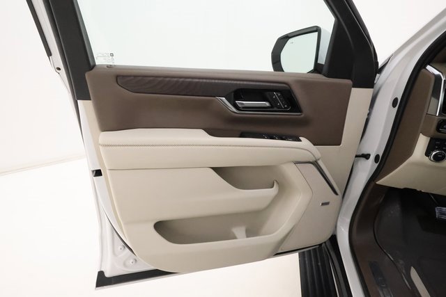 Certified 2025 GMC Yukon Denali w/ Sun & Power Step Package image 8