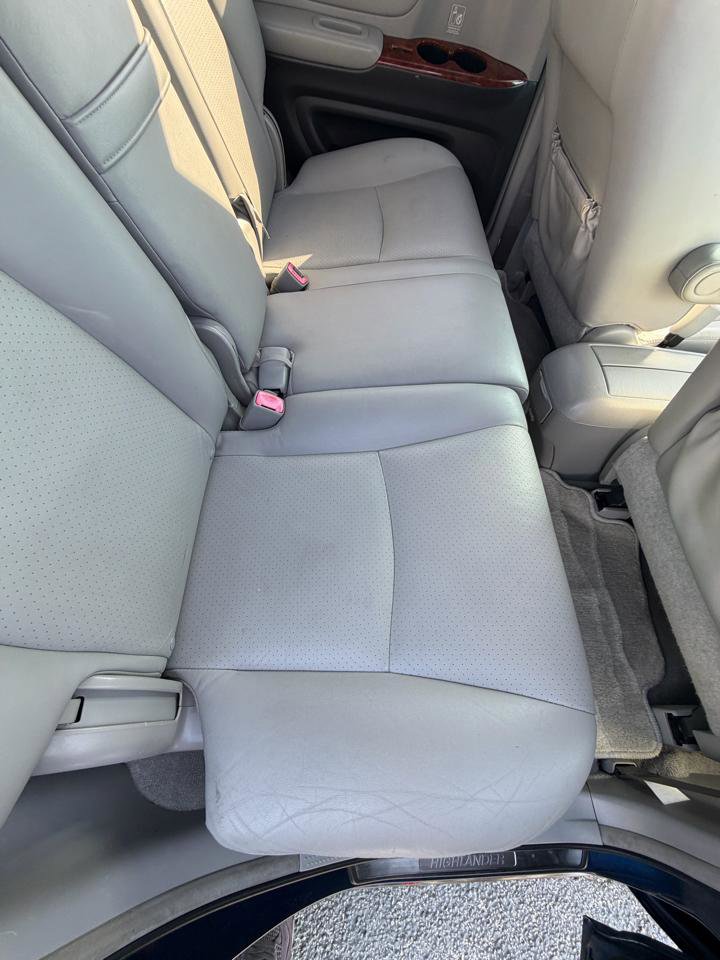 Used 2005 Toyota Highlander Limited image 18