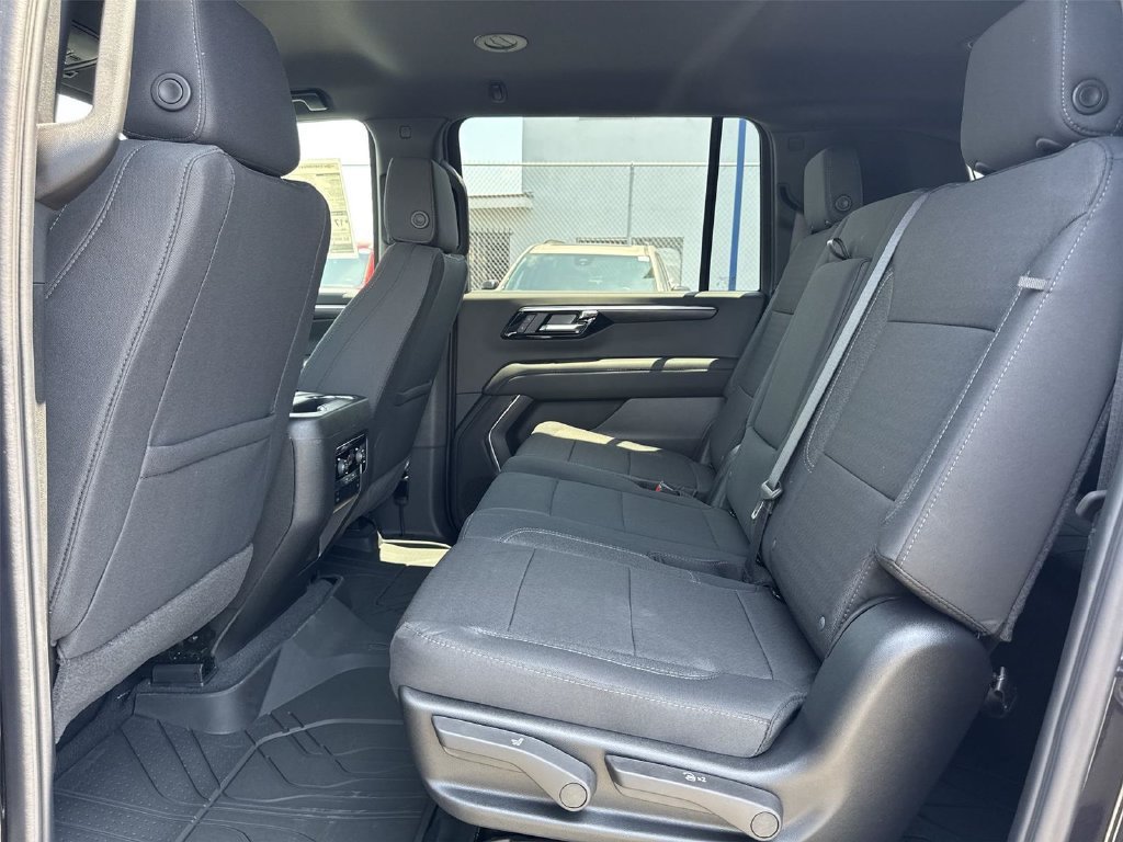 New 2026 Chevrolet Suburban LS RWD image 25