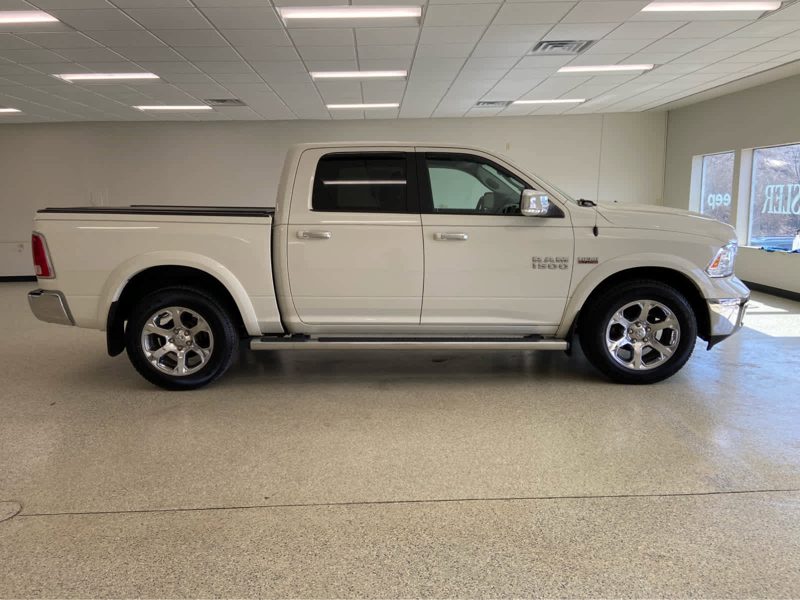Used 2018 RAM 1500 Laramie w/ Convenience Group image 4