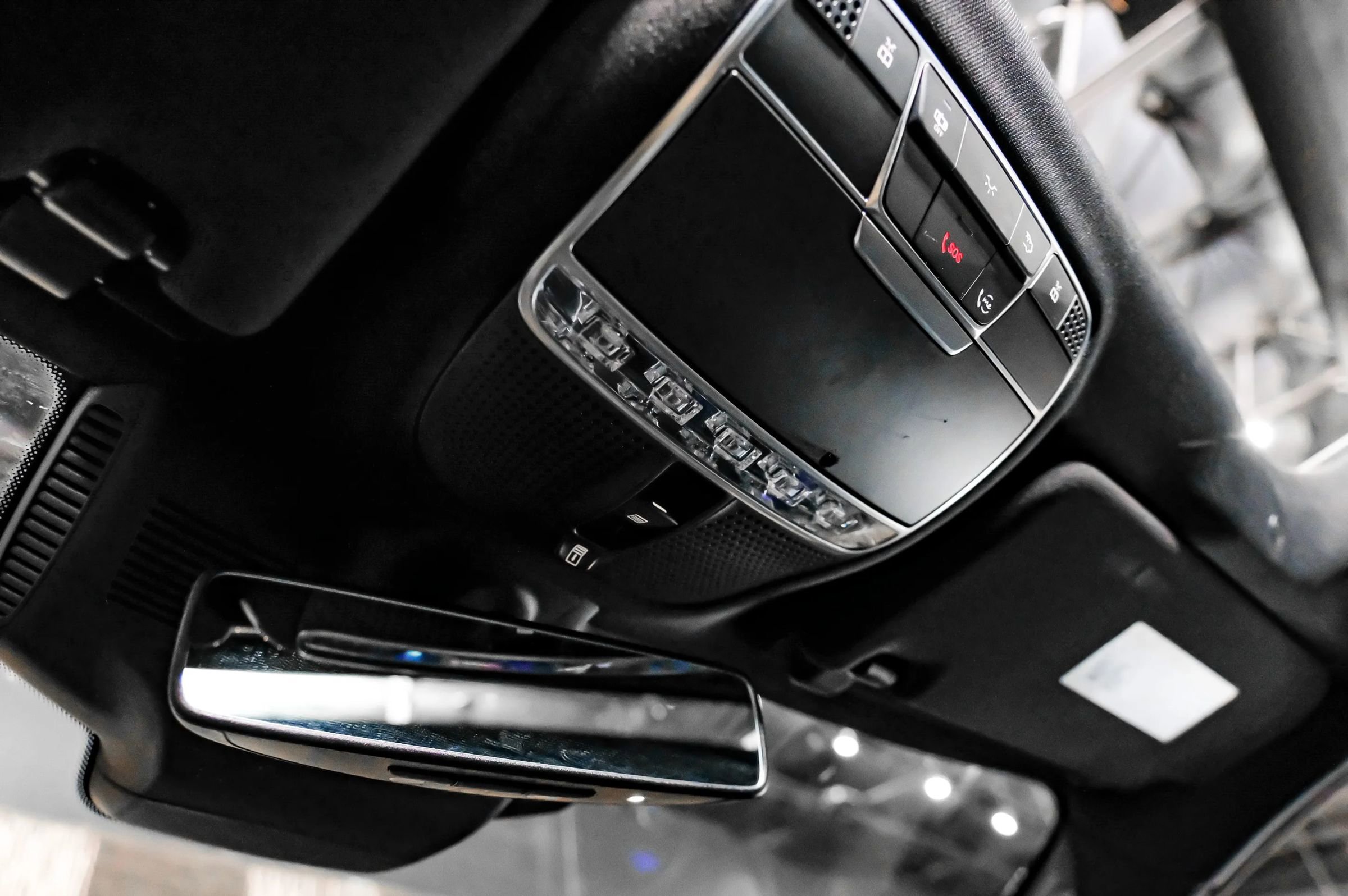 Used 2019 Mercedes-Benz S 560 Sedan image 30