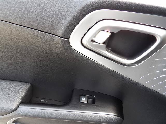Used 2023 Kia Soul LX FWD image 27