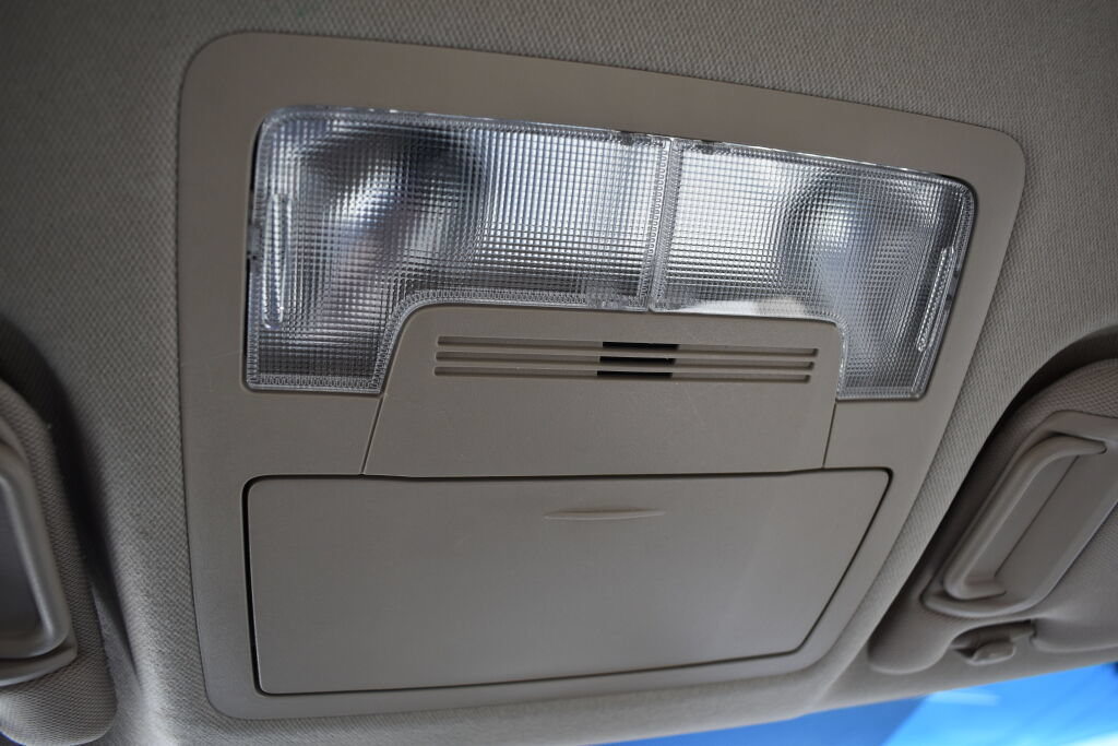 Used 2012 Toyota Camry LE FWD image 16